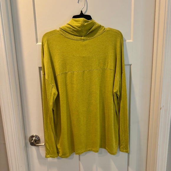 cabi Ease Turtleneck, #4193, S, EUC, Bright Moss - Picture 6 of 10